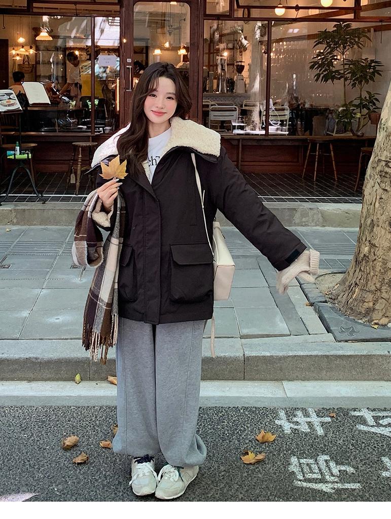 Большие лацканы Парки из утолщенной рабочей ткани с меховой подкладкой Женская куртка