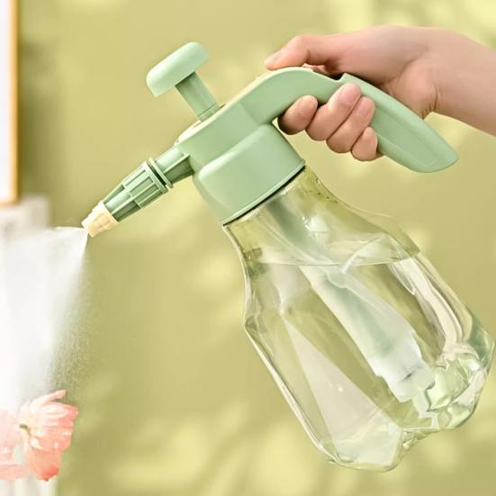 Pressure Garden Sprayer 1.5L Spray Bottle with Pump Action Pressure Sprayer with Adjustable