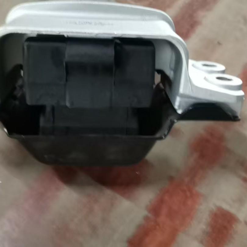 Опора КПП 1K0199555AK для Passat/Tiguan/Octavia/Superb (Плоская головка)