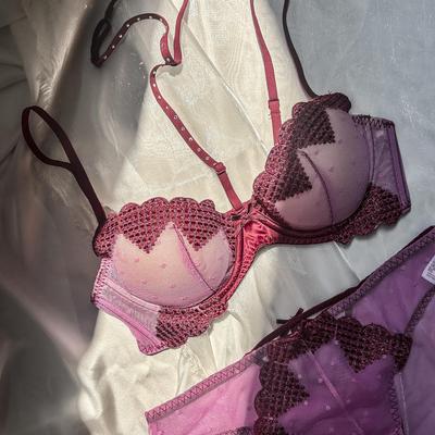 Комплект бралетт из французского кружева: Бюстгальтер с халтер-шеей, сексуальной вышивкой, мягкой косточкой, дышащий, пуш-ап, впитывающий пот.