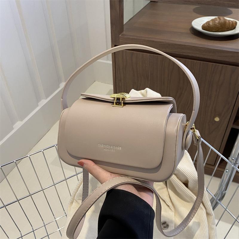 Дизайнерская шикарная сумка-коробка из искусственной кожи с пряжкой-замком, новые женские легкие роскошные сумки через плечо с буквенным принтом, повседневная ручная сумка через подмышку