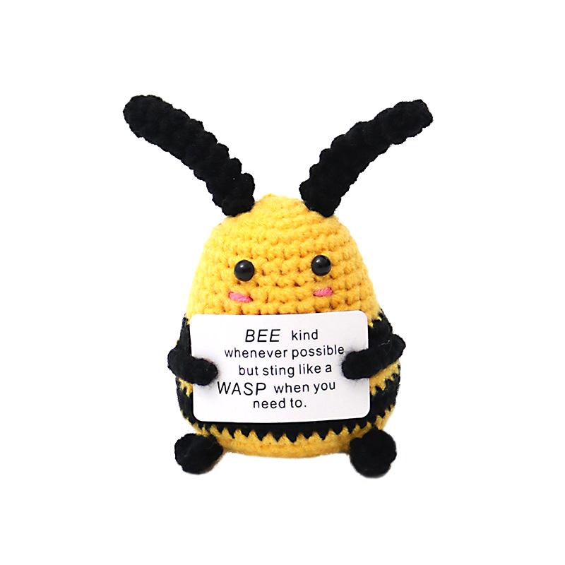 1 шт. тканевая пчела, милая фигурка пчелы, готовая продукция, положительная энергия, ручная работа, вязание крючком, миниатюрная шерстяная кукла, украшение для рабочего стола