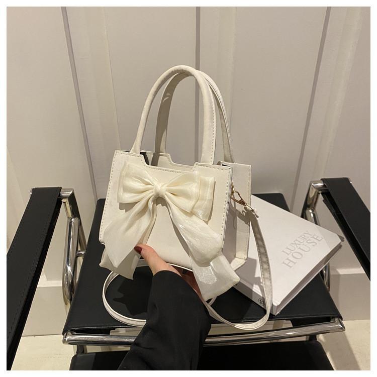 Stylish Fresh Fairy Style Bow Handbag Trendy Mini Square Bag With City Minimalist Design