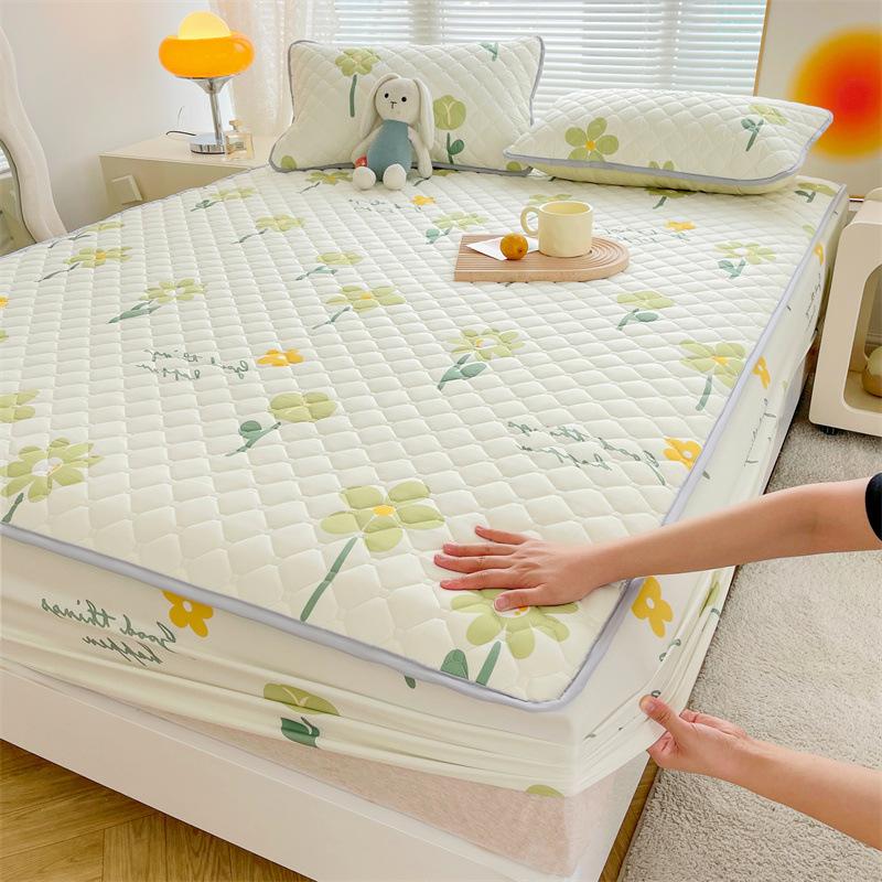 Антибактериальный комплект из трех предметов из хлопка и сэндвича. Утолщенное хлопковое покрывало, матрас с хлопковым нескользящим защитным чехлом Simmons.