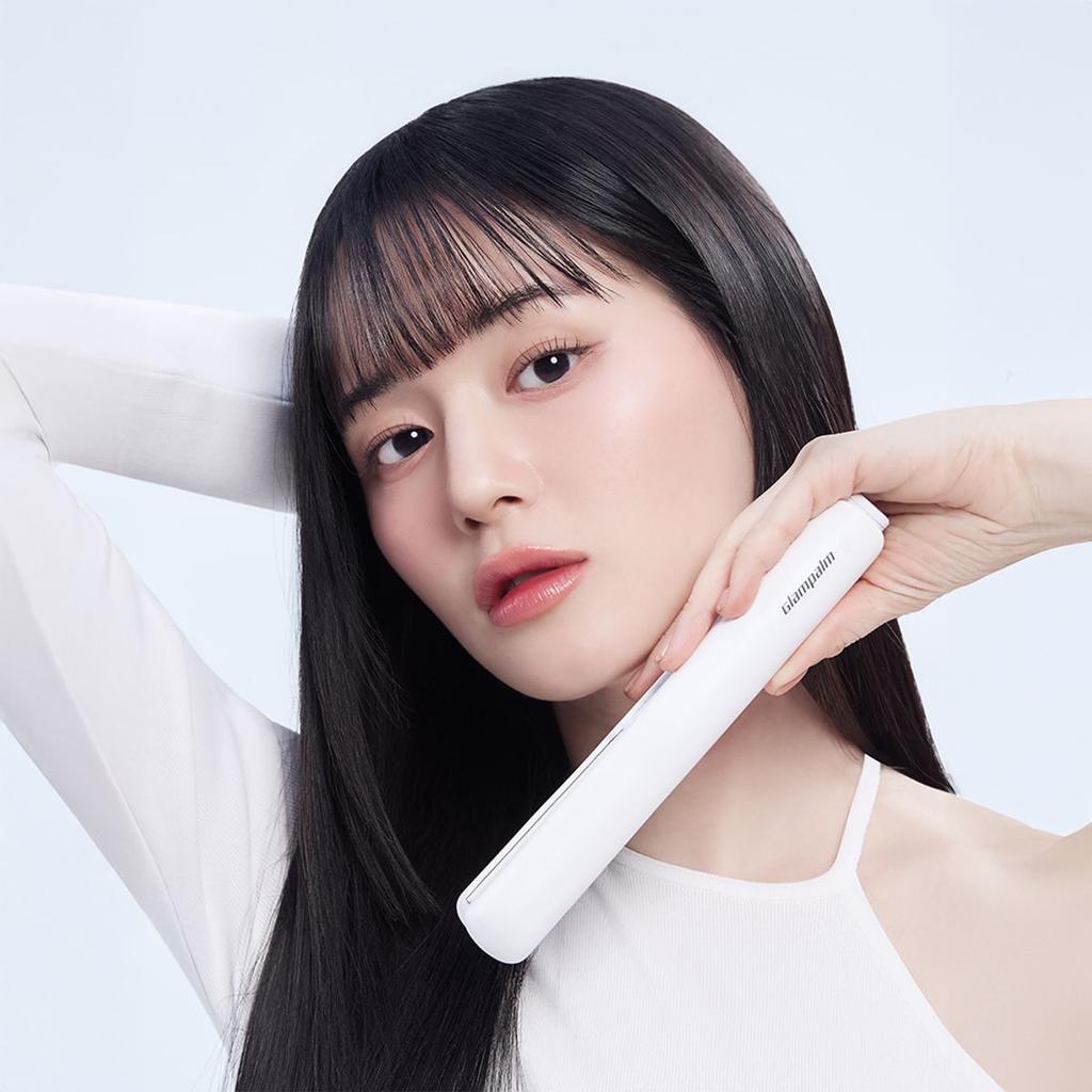Oh My Glam (OMG) Hair Iron GP105 White Medium Size Hair Iron