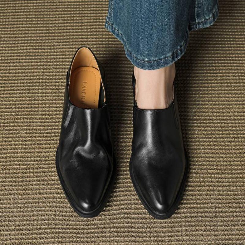 New Casual Pointed Flat Shoes, Leather Large Size Women's Shoes, Comfortable Low-heeled Cowhide Single Shoes, Wear One-pedal Shoes In All Seasons