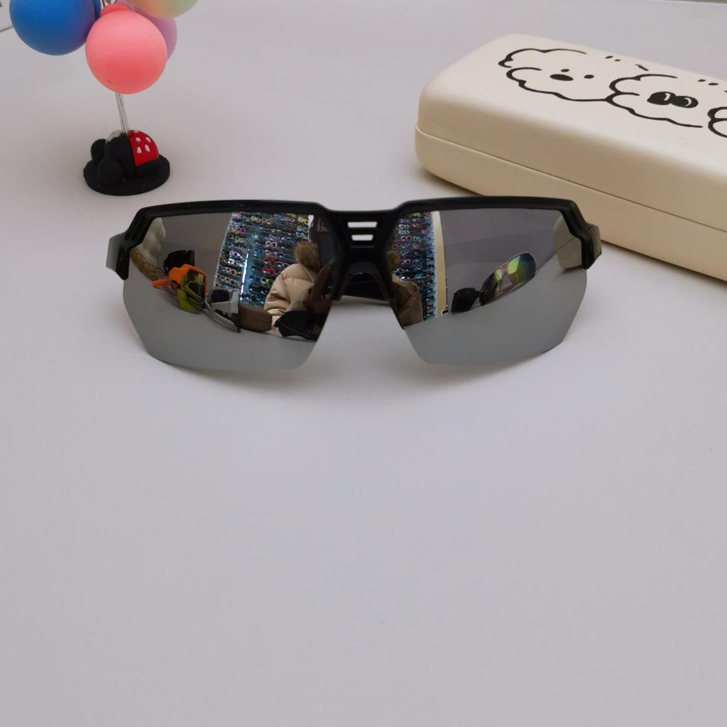 Спорт на открытом воздухе Очки для велоспорта Очки для альпинизма Солнцезащитные очки с большой оправой Персонализированные солнцезащитные очки для защиты глаз Солнцезащитные очки для мальчиков и девочек