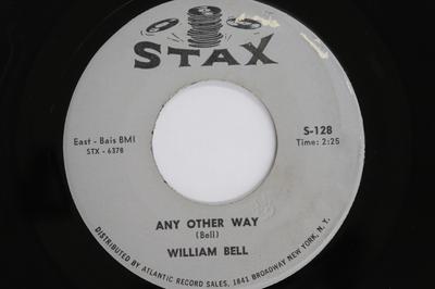 7-дюймовая пластинка WILLIAM BELL - Any Other Way / Please Help Me I'm S128 STAX 1962 US Соул/Фанк Б/У