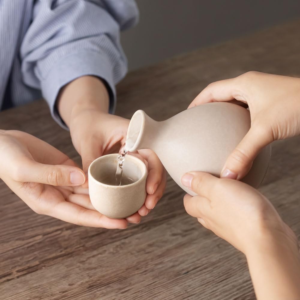 Керамический кувшин Токкури и чашки Очоко Мино-яки Приблизительный объем Сделано для микроволновой печи и посудомоечной машины Для горячего или холодного 1 Го и НЕ Набор, Сиронери, Кэ, 250 мл, Япония,