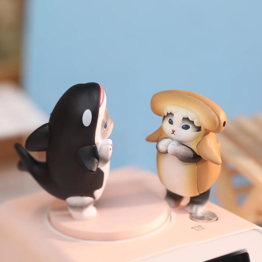 AAGWW Gachapon Toy Anime Figure Cat Toy Set Model Decoration Party Item Cute Decoration Cat COS Shark Cat II (Product Contents 5-Piece Set)