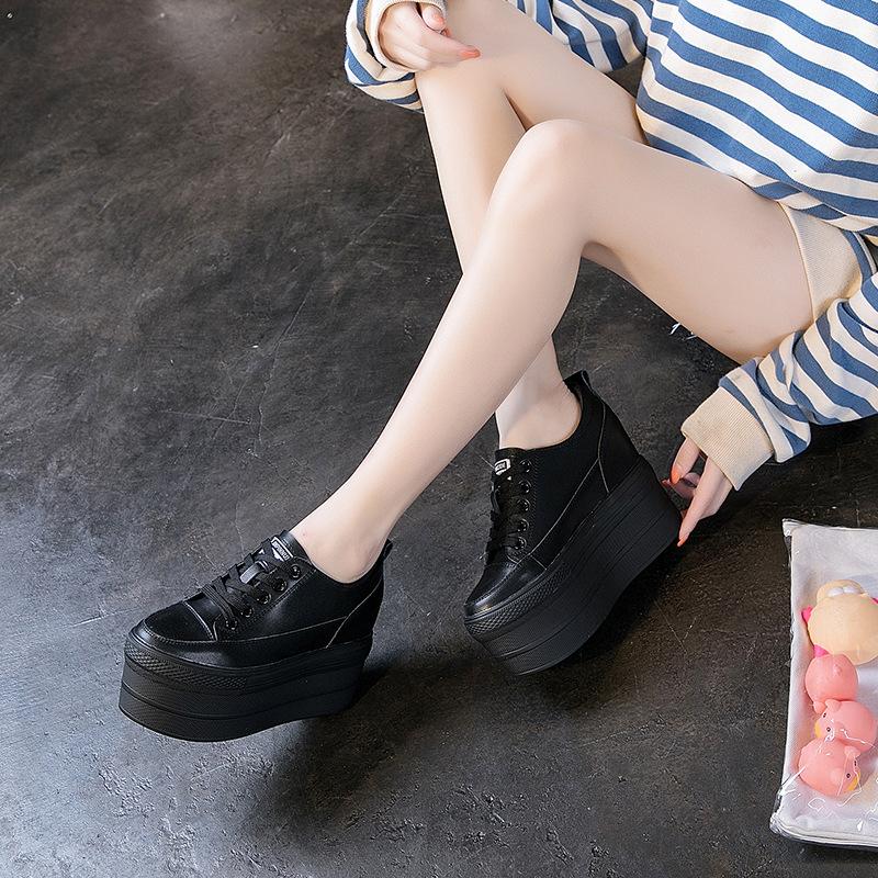 Single shoes women's 2025 new autumn women's shoes leather surface platform white shoes muffin heel height increase casual shoes lace-up tide