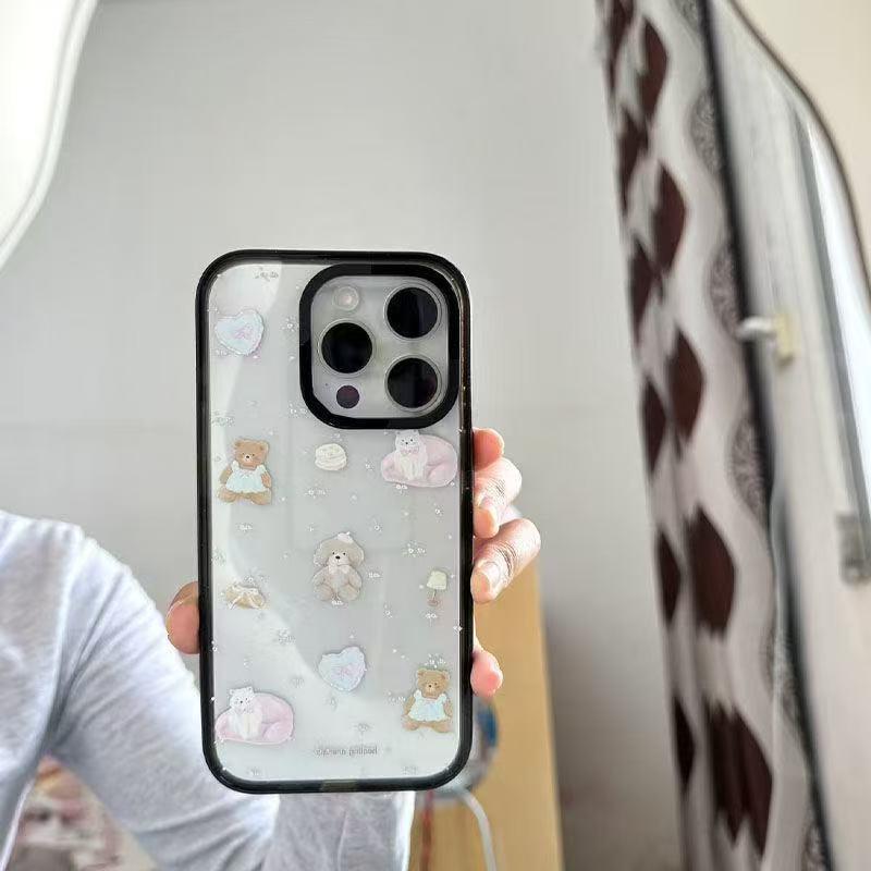 Милый мультяшный чехол-медвежонок для телефона Apple 14, 15, 16, 17, Pro Моделей - Черные Края, Жесткая Защита