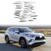 Декоративные накладки на решетку радиатора и бампер Toyota Highlander 2022 года