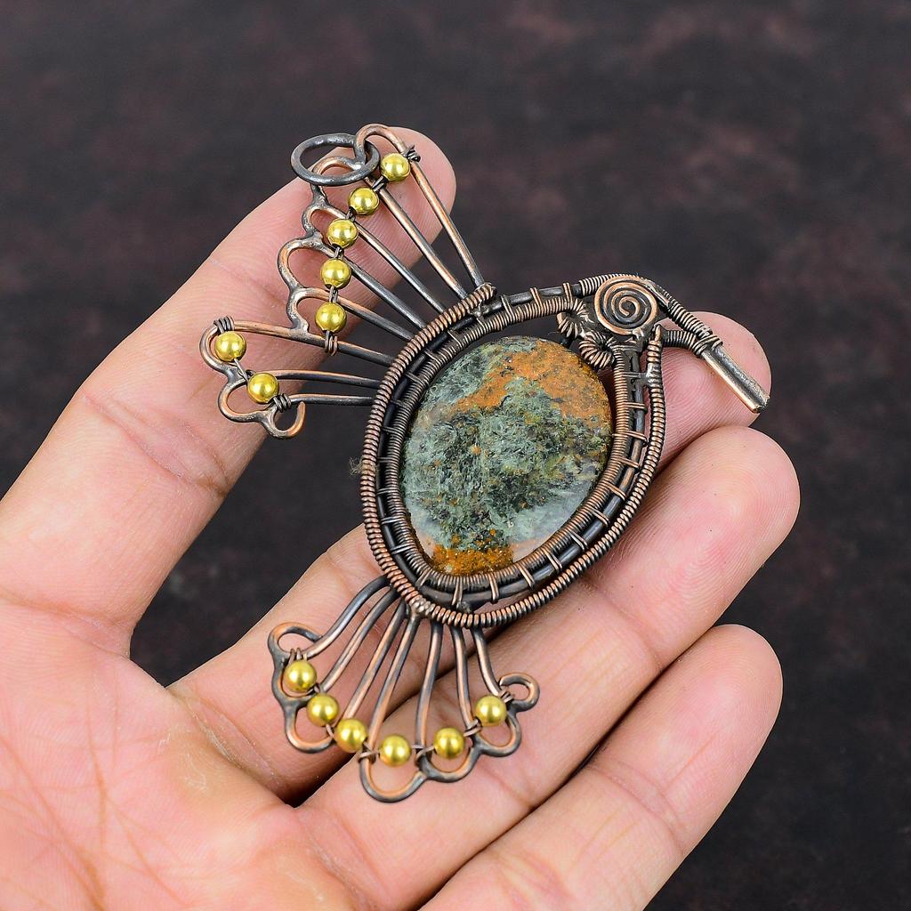 Спессартин Гранат в известняке Кулон Медная проволока Кулон ручной работы Подвеска из драгоценного камня Медная проволока Ювелирные изделия Свадебный подарок Кулон в виде птицы