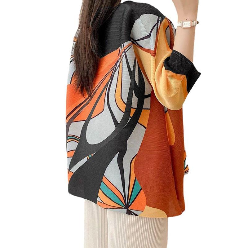 Плиссированный топ с женским принтом, новый летний свободный и обтягивающий фасон, универсальный дизайн и молодежный тренд футболок.