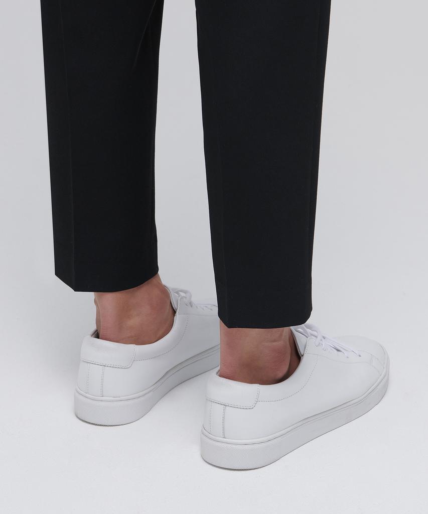 MUSINSA STANDARD Carrot Hidden Banding Crop Slacks [Black]