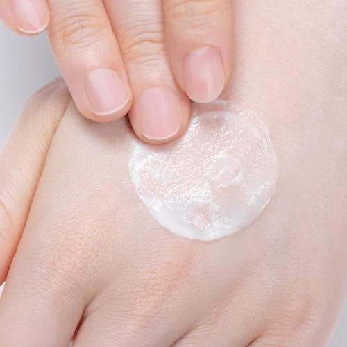 CoenRich Medicated Whitening Hand Cream, Moisturizing, 80g