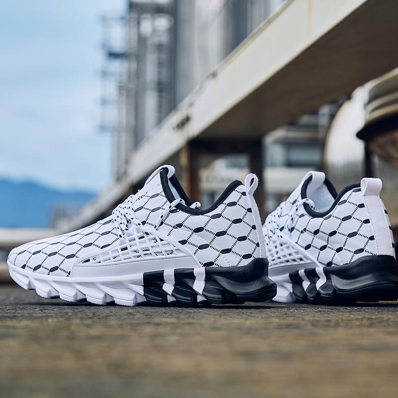 Мужская обувь большого размера 39-47Сверхлегкие спортивные повседневные мужские туфли Four Seasons Кроссовки для мужчин