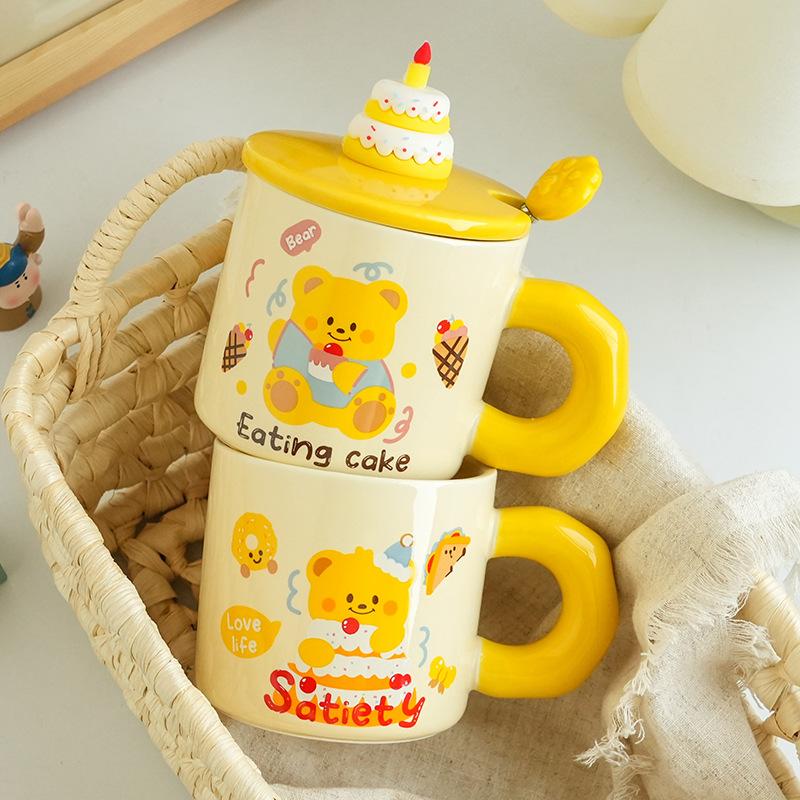 Креативная мультяшная керамическая кружка с медведем, с крышкой и ложкой, бытовая, для кофе, для пары, для воды, подарочная коробка высокой ценности