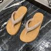 Fashion Hot Selling 2025 Summer Flip Flops New Rhinestone Herringbone Slipper Flat Toe Clip Sandals Sandals Women Beach Slides Indoor