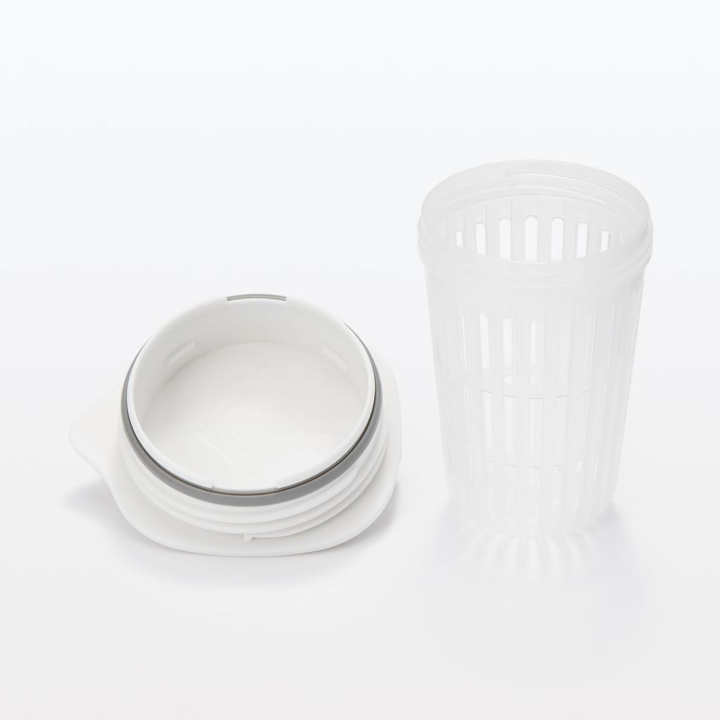 MUJI Water Bottle with MDC48A2A Horizontally-Standing Strainer, White, Approx. 1L,