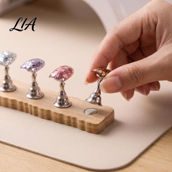 Nail Salon Display Rack Art Practice Stand with Wooden Base, Magnetic Press-on Holder for Painting Nails, False Home Base