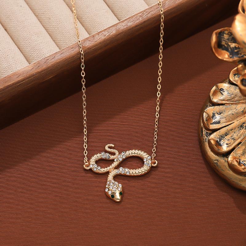 Модные аксессуары Ожерелье Знак Зодиака Змея Простое Универсальное Премиальное Женское Ожерелье-Цепочка на Ключицу Женское