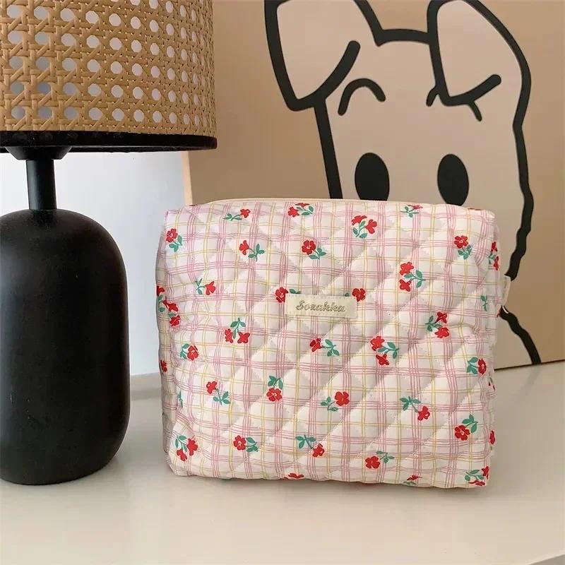Cute Pink Women's Cosmetic Bag Make Up Case Quilted Cotton Travel Storage Bags Portable Wash Bag Clutch Purse Handbags Mommy Bag