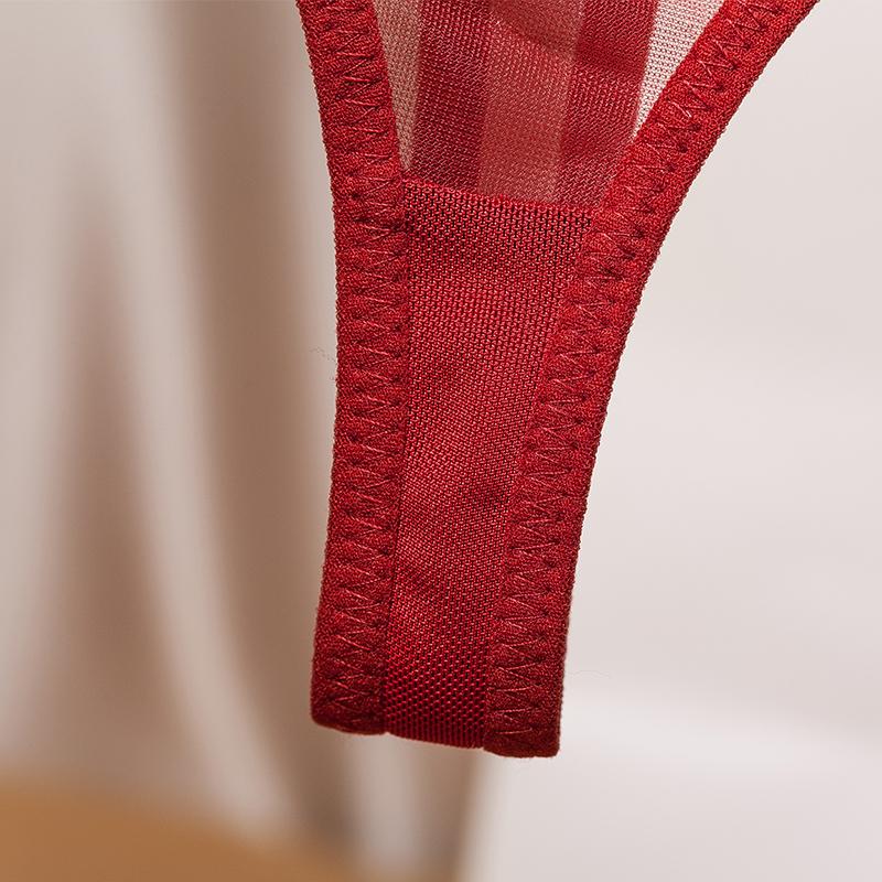 Кружевные трусики с Т-образной спинкой для женщин, сексуальное женское белье, бесшовные стринги с низкой талией, женское рождественское нижнее белье