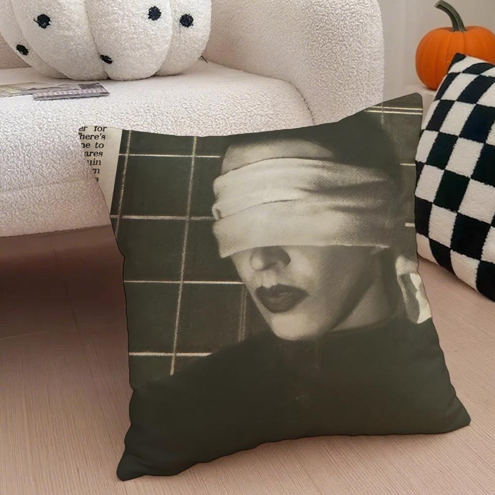 Shock Rock American Singer MMarilyn Manson Cushion Cover Throw Pillow Cover Hidden Button Durable Polyester Chair Cushion