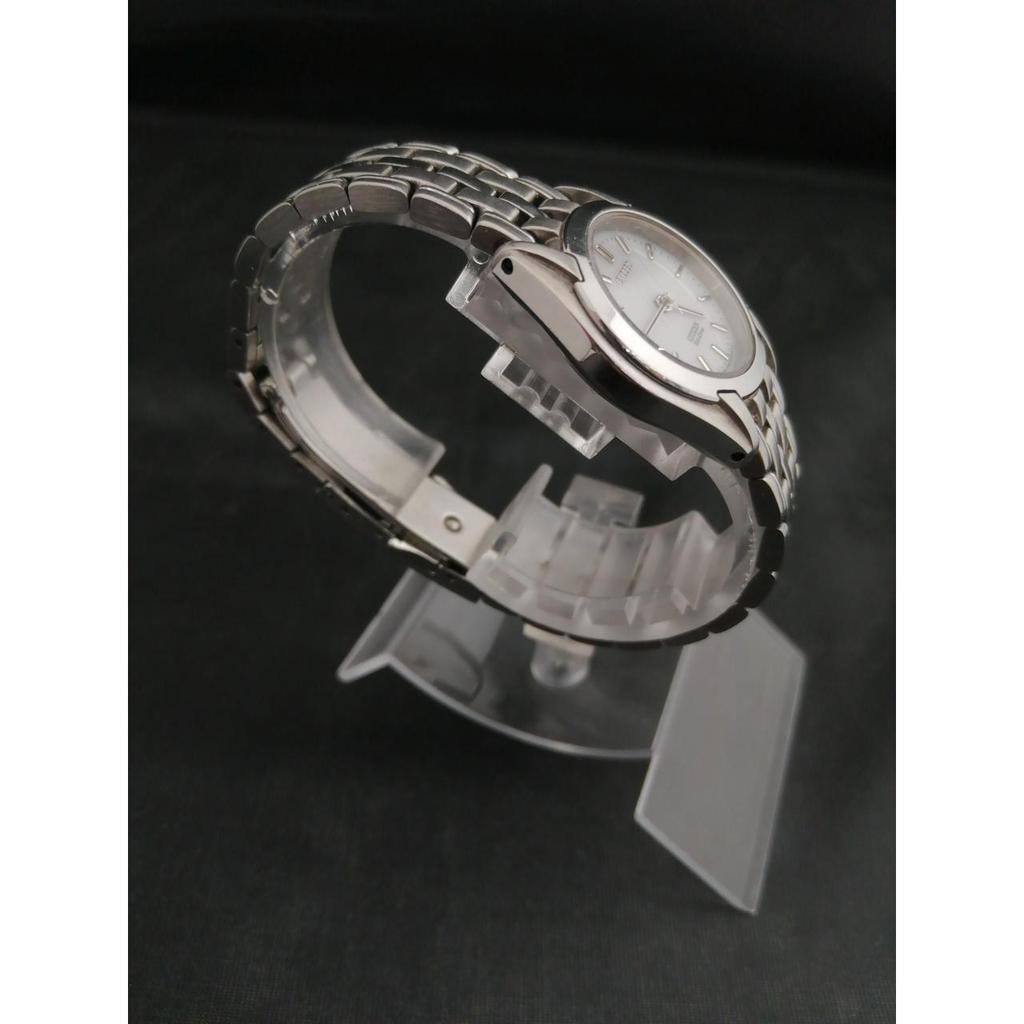 Б/у Солнечные часы CITIZEN A930-H31351