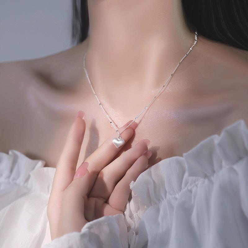 Ожерелье Love женское легкое роскошное нишевое дизайнерское чувство летний простой кулон в виде персикового сердца цепочка на ключицу