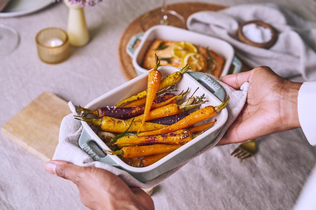 Керамическая форма для запекания Staub Dish 27 см, пригодная для использования в духовке и микроволновой печи, японская керамическая тарелка цвета эвкалипта "Прямоугольная эвкалиптовая" [Официальный продукт]