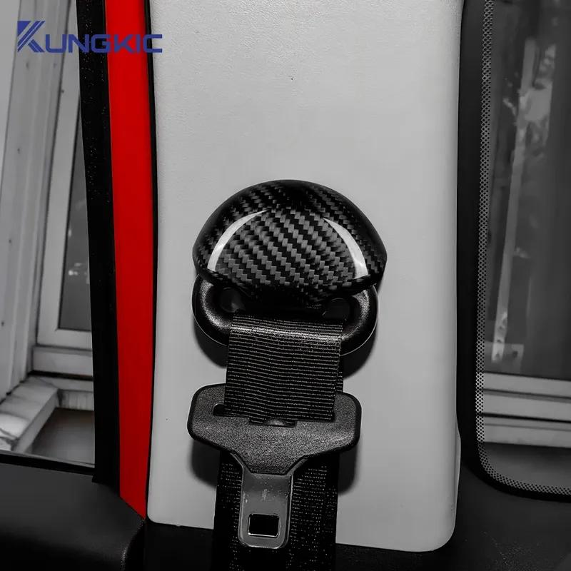 2 шт. Жесткое сухое углеродное волокно Для Abarth 595 695 595C 695C Fiat 500 500C 2008 2009 2010-2024 LHD RHD Наклейка на ремень безопасности автомобиля Интерьер