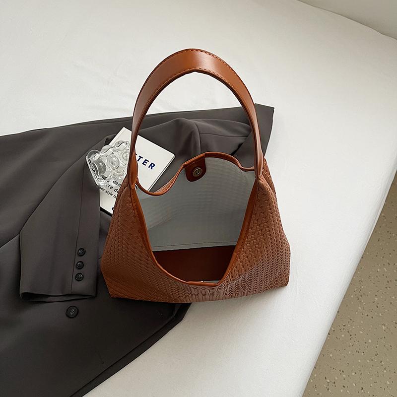 Retro Handmade Woven Bag for Women New Trend Fashion Niche Tote Bag Casual Large Capacity Armpit Bag