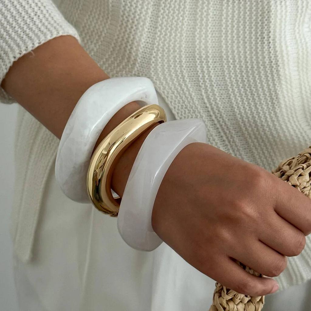SHIXIN Minimalist White Resin Acrylic Bracelet for Women Bohemian Stackable Irregular Wide Bangle Bracelet Party Jewelry Gift