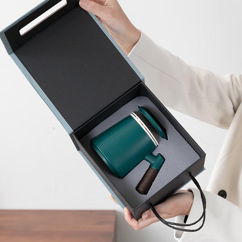 Tao Zhide Ceramic Tea Infuser Mug