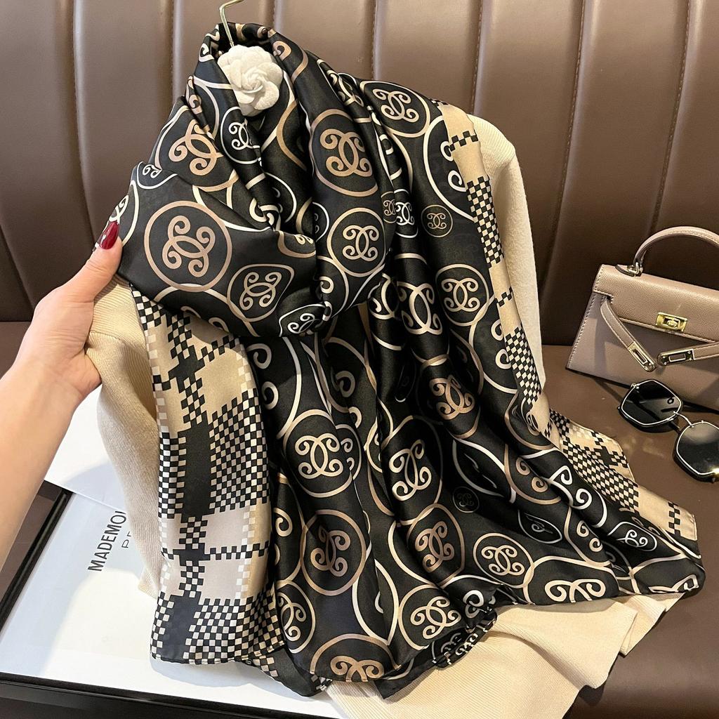 New Spring and Autumn Retro Floral Cranes Temperament Simulation Silk Large Long Scarf Sunscreen Outwear Shawl Female Silk Scarf