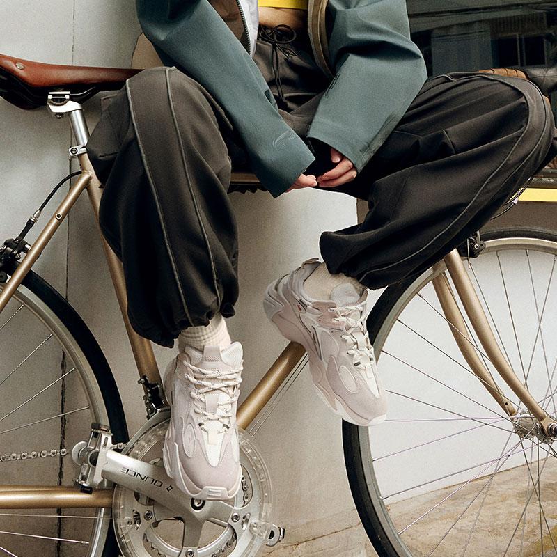 Li Ning Qian Xing Ce 2 CF Su Comfort Versatile Non-Slip Wear-Resistant Low-Top Casual Shoes Women Sneakers Mica-Gray AGLT168-3