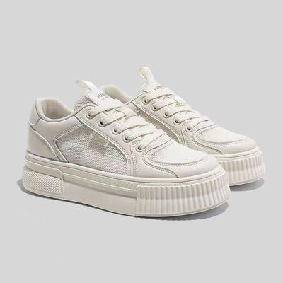 Белые туфли на платформе. Женские летние новые студенческие сетчатые универсальные повседневные туфли. Повседневные кроссовки на платформе.