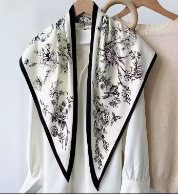 Retro simple and versatile big triangle scarf women's spring summer high-end feeling bag headscarf scarf shawl fart curtain decoration