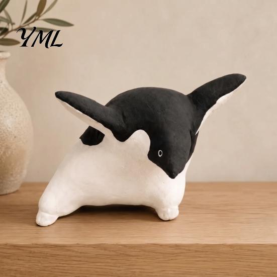 Playful Home Embellishments Cute Penguin Figurine, Nordic Style Small Animal Statue, Whimsical Modern Accents Desk Shelf Tabletop Decor Ornament, Gift