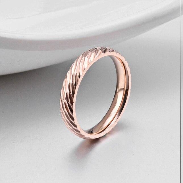 Высококачественная нержавеющая сталь 4 мм золотого цвета обручальные кольца узор пара продвижение ювелирные изделия