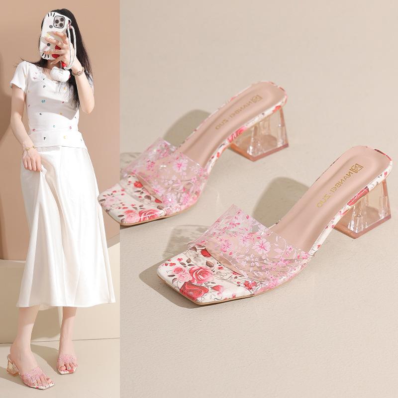 Крутые шлепанцы на толстом каблуке большого размера для женской уличной одежды, лето, новая мода, с принтом, с открытым носком, на высоком каблуке