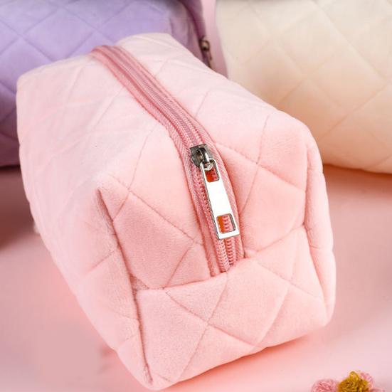 Плюшевая косметичка, милая большая вместительная женская сумка, легко носить с собой, портативная, просторная с металлической молнией, косметический органайзер