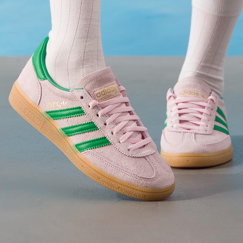 adidas Женские повседневные кроссовки JR7347