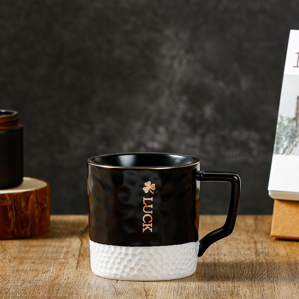 Творческая персонализированная золотая чашка с узором для французской девушки, офиса, пары, открывающаяся керамическая сувенирная чашка с ручкой, чашка для воды