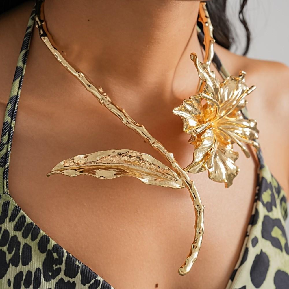 Banquet Jewelry Flower Nakelace Metal Flower Large Flower Collar Pleated Leaf Flower Collar Women