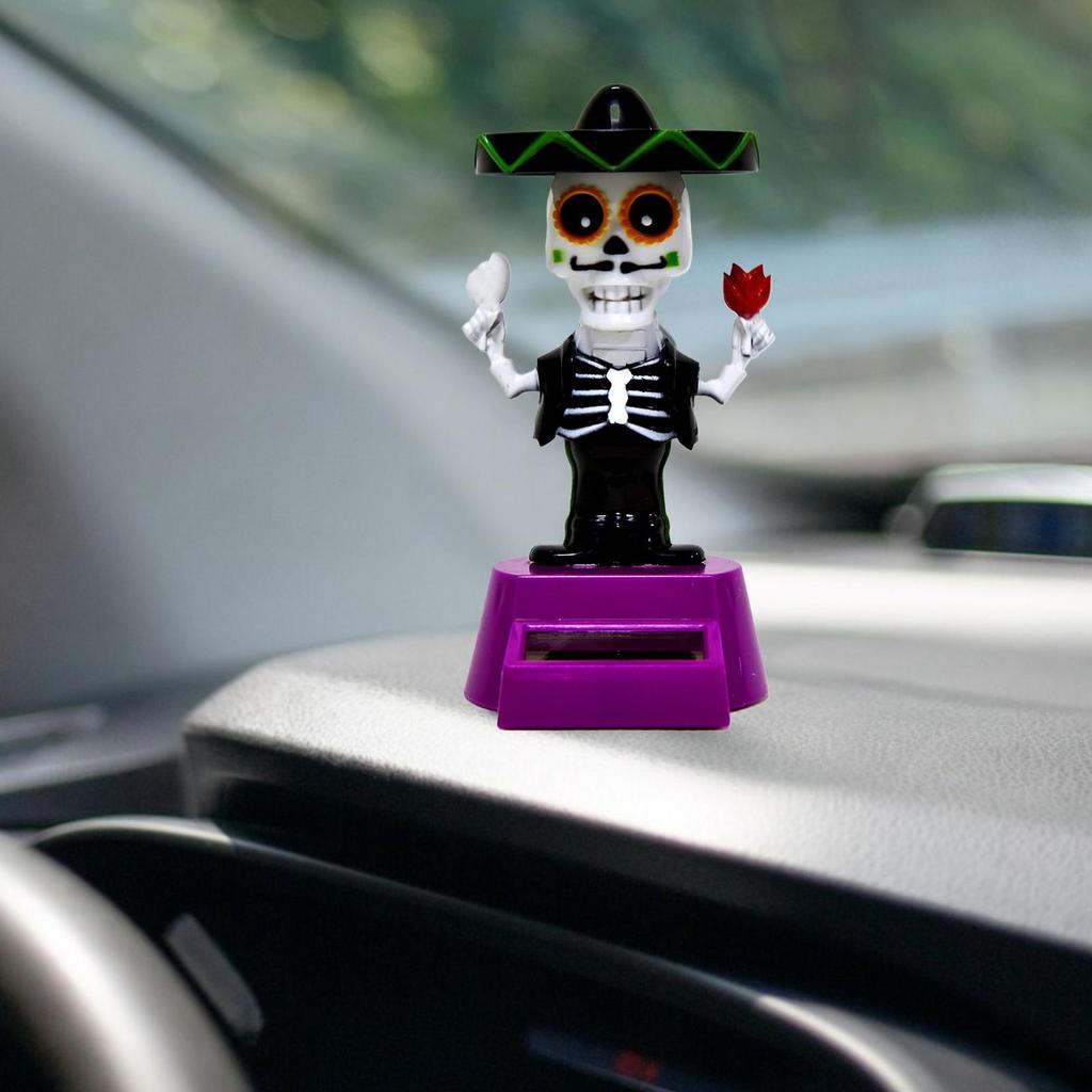 Car Dash Decor Solar Skull Dashboard Ornaments For Car Halloween Theme Automotive Interior Supplies Spooky Skull Statue For