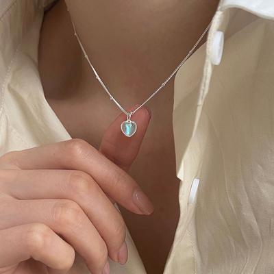 Фантастическое ожерелье Love Moonlight Stone с новой высококачественной, элегантной и легкой роскошной, уникальной конструкцией, красочной цепочкой-воротником в форме сердца для женщин